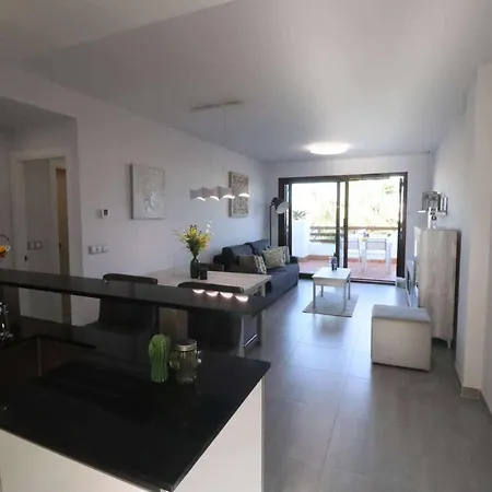 Lorandalou Apartamento Con Azotea Y Piscina Comunitaria