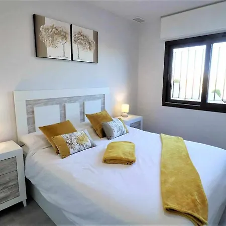 Daire Lorandalou Apartamento Con Azotea Y Piscina Comunitaria *