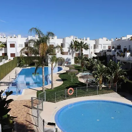 Lorandalou Apartamento Con Azotea Y Piscina Comunitaria
