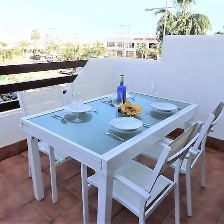 Lorandalou Apartamento Con Azotea Y Piscina Comunitaria *